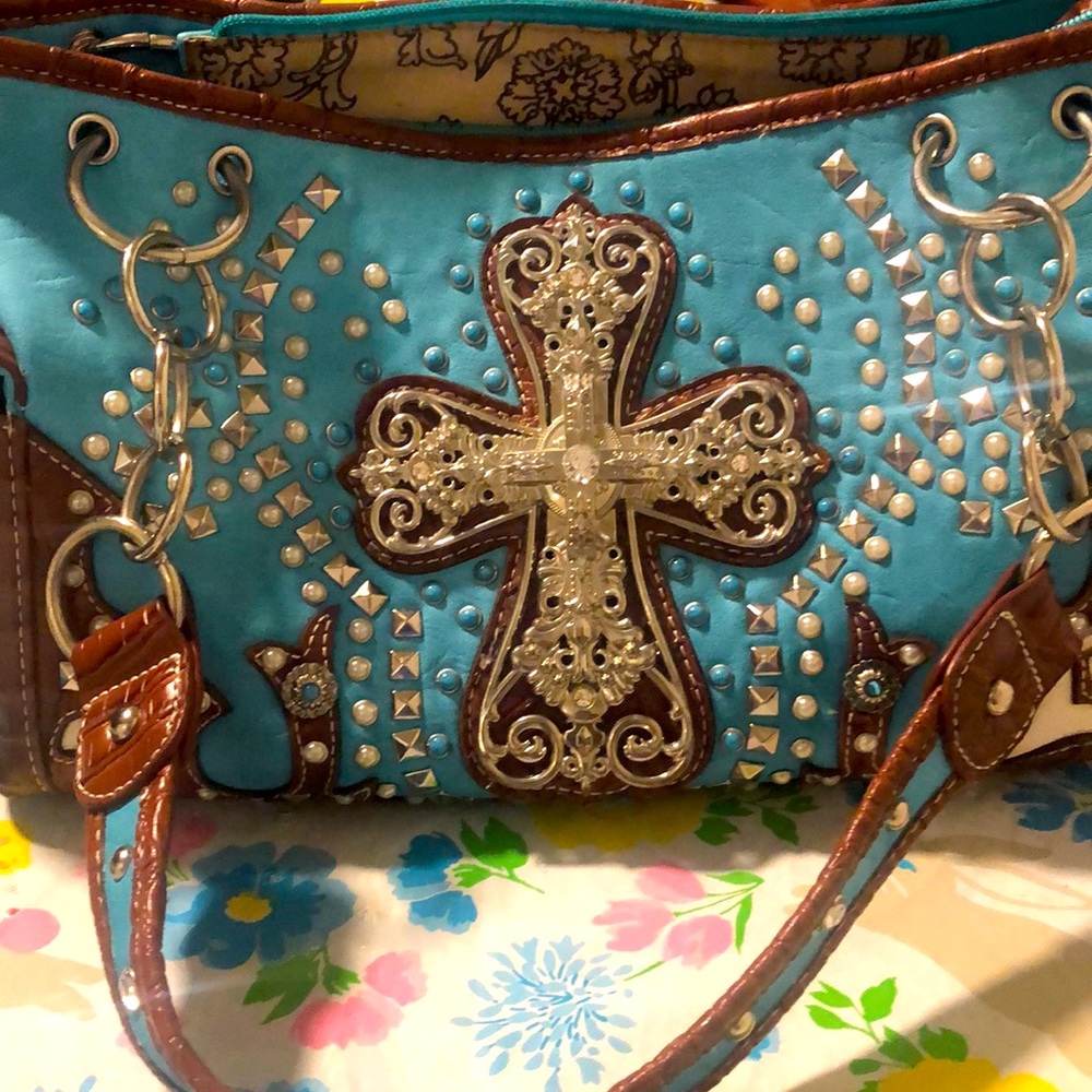 Beautiful cross turquoise western style bag and wallet